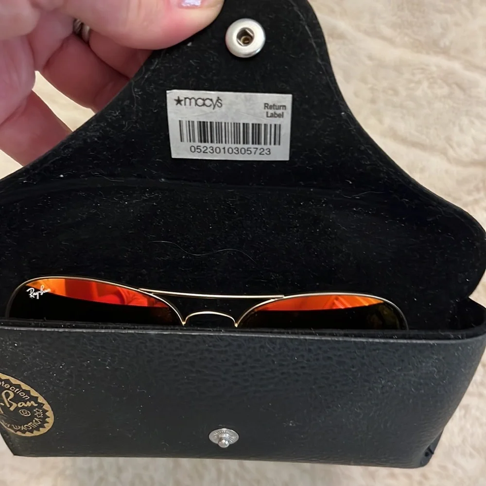 Authentic Ray•Ban aviators - Picture 5 of 8